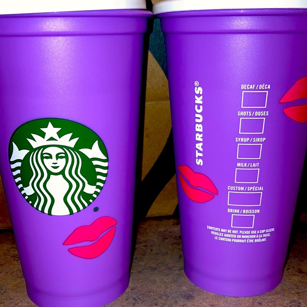 Starbucks lips Color change hot cup